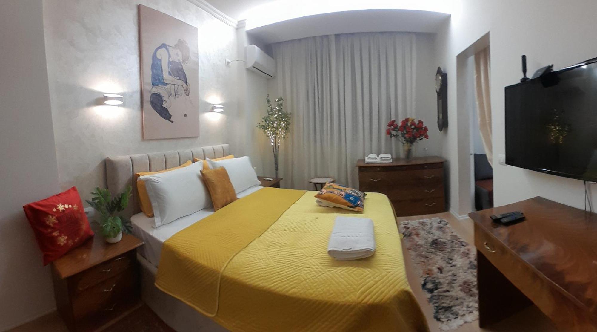 Bani'S Cozy Lovely Apt Тирана Экстерьер фото